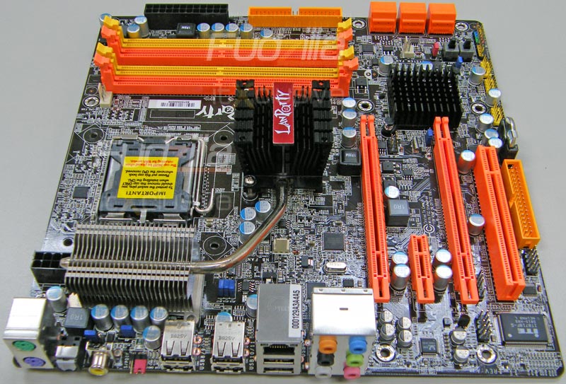 dfi_lanparty_jr_p45-t2r_large